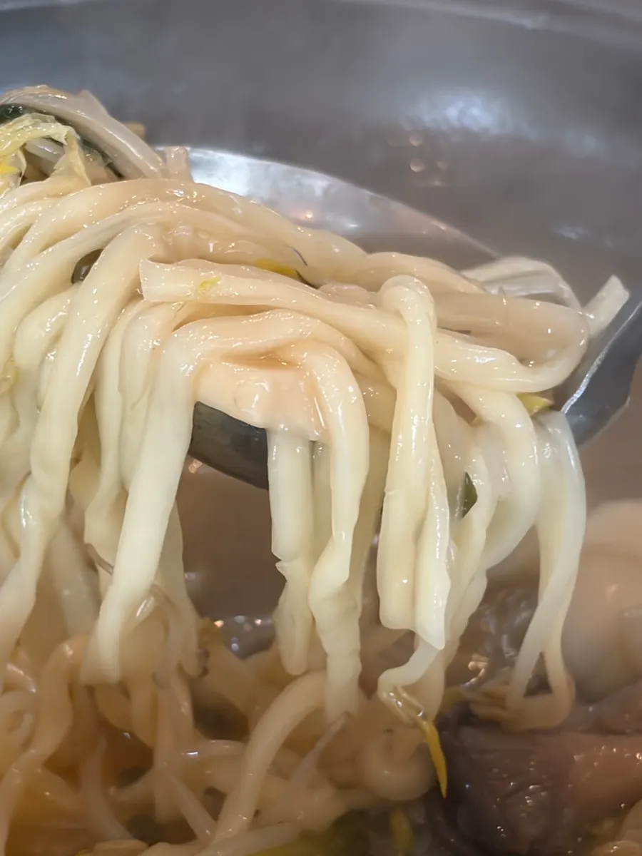만두전골에 곁들이는 칼국수