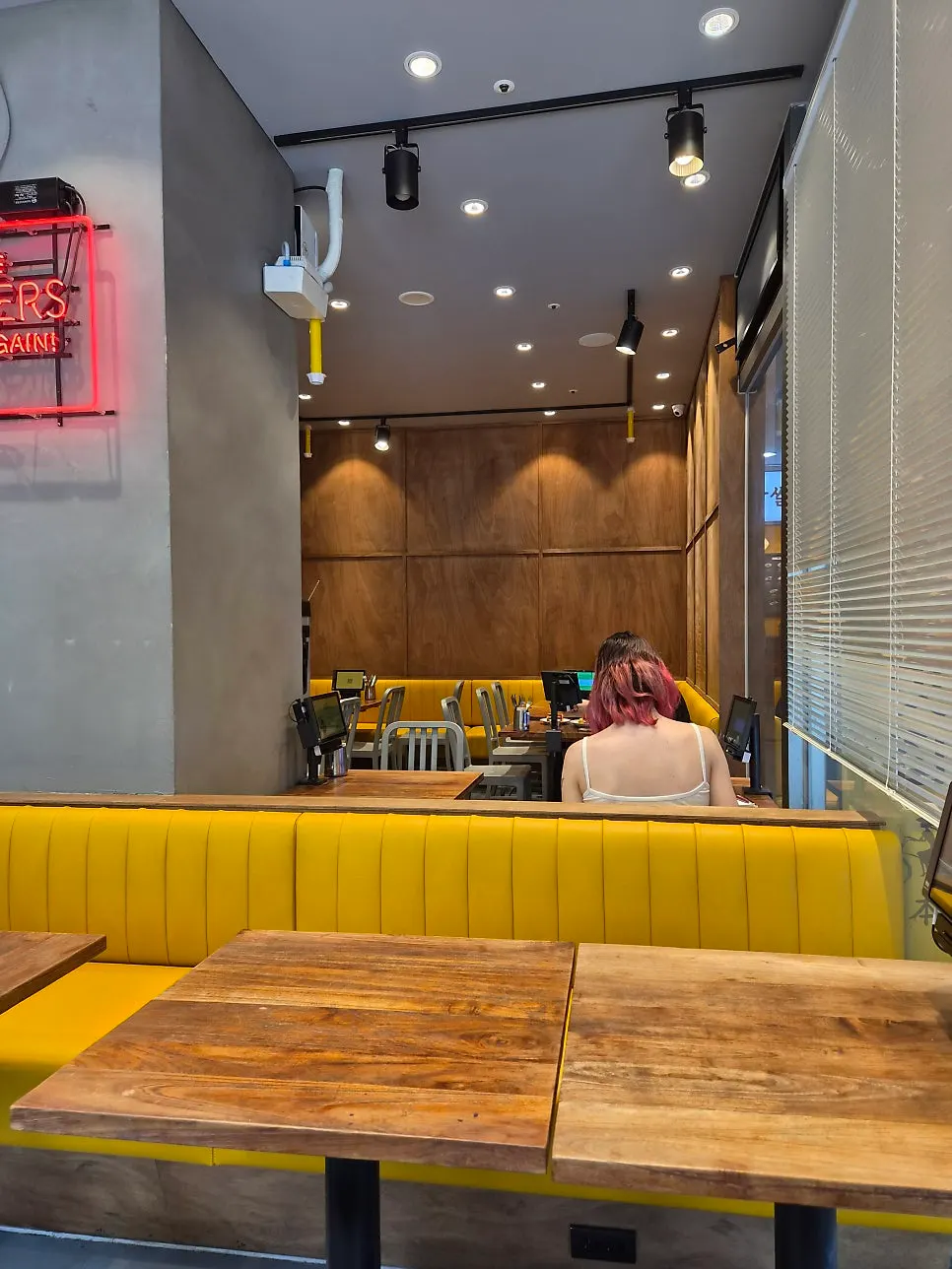 Stylish interior space at Daily Fix