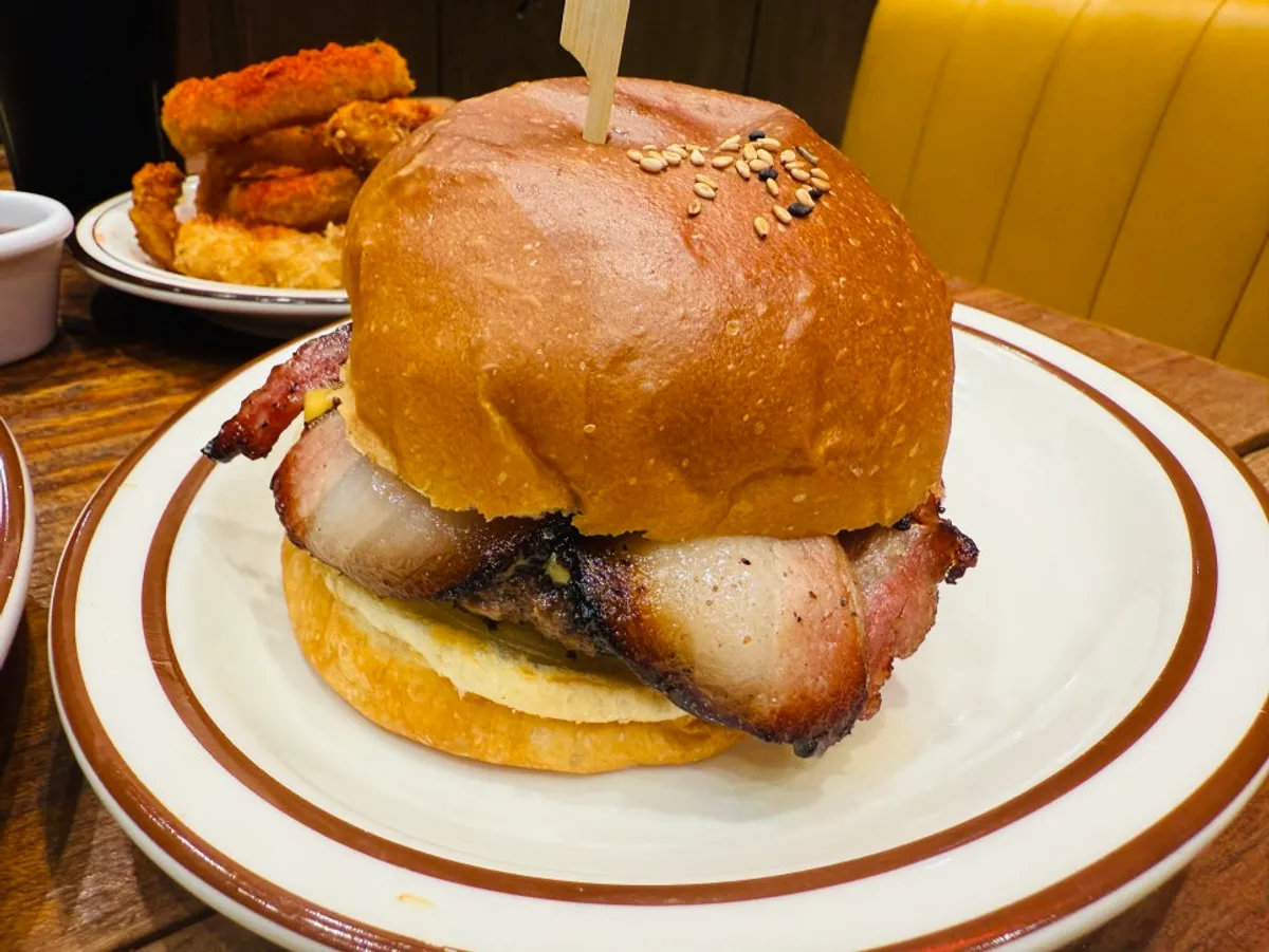 Daily Fix Seoul National University Entrance burger menu