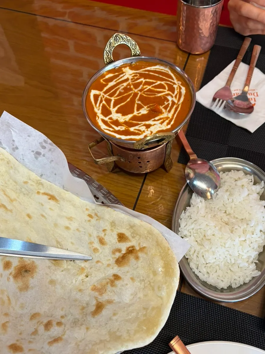 India Darbar Indian curry with naan