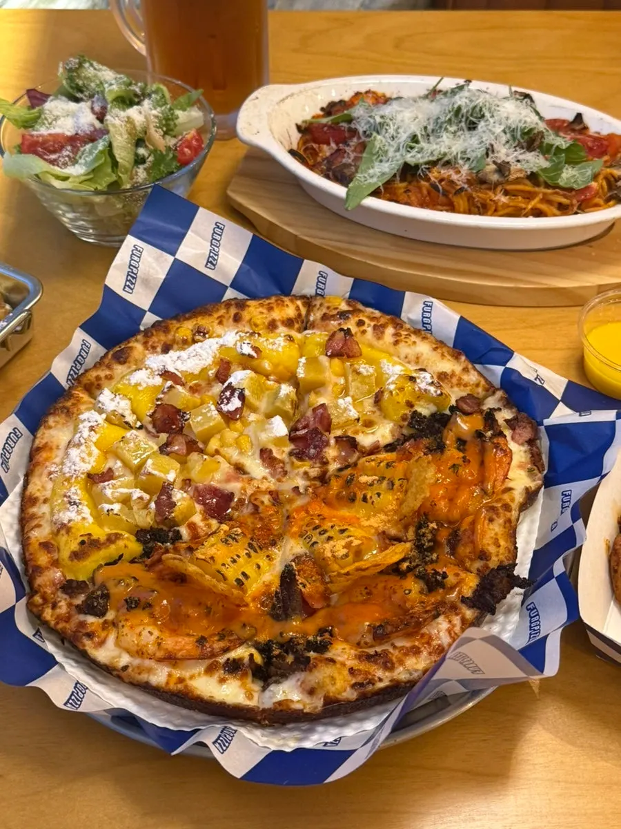 Half-and-half Crazy Sweet Potato and Amazing Shrimp pizza