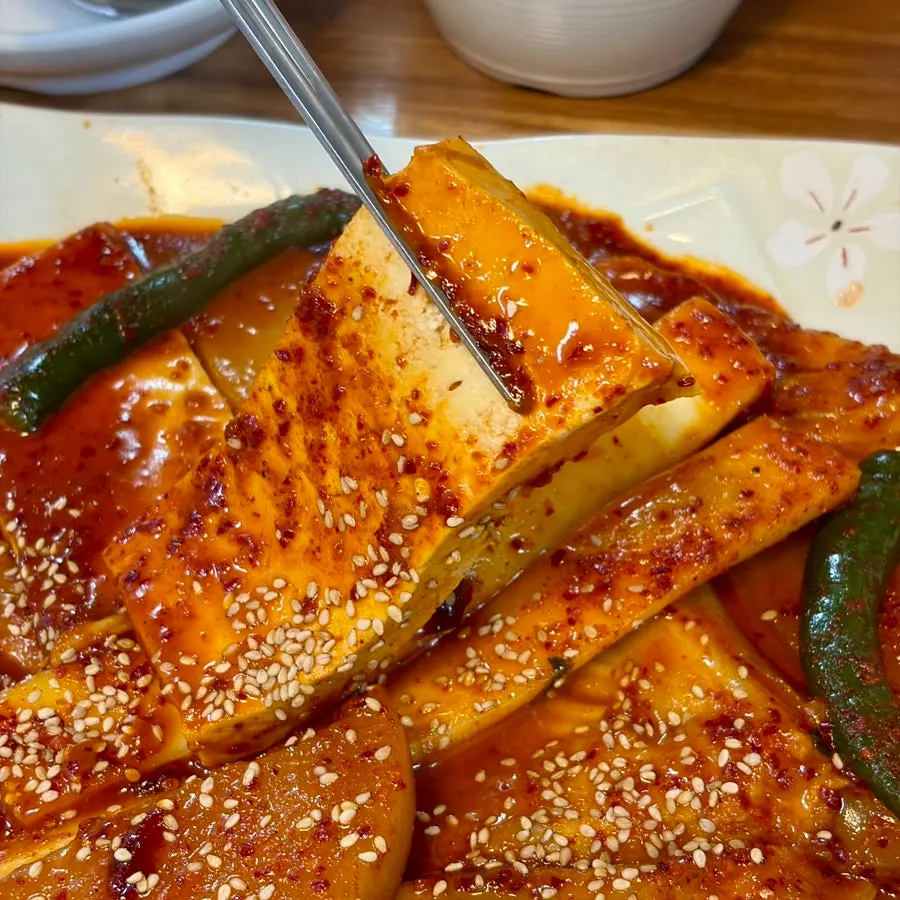 Tahu panjang di dalam gaori-jorim