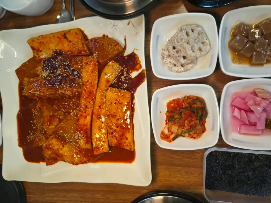 매콤한 가오리조림 한입