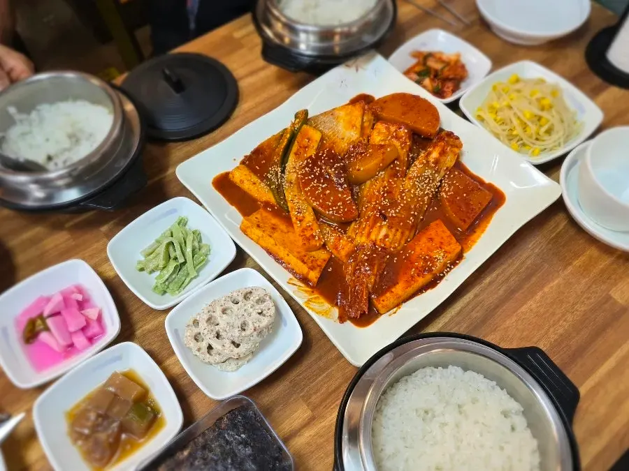 新林站韩餐陪父母吃辣炖鳐鱼,예소반