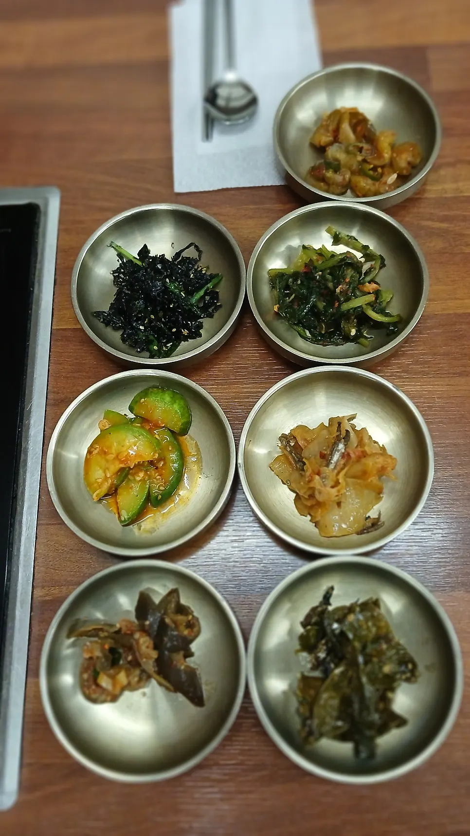 호박죽과 밑반찬이 차려진 들 정식 한상