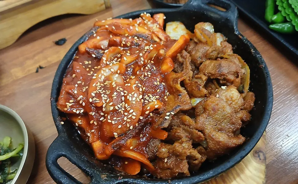구수하게 완성된 누룽지