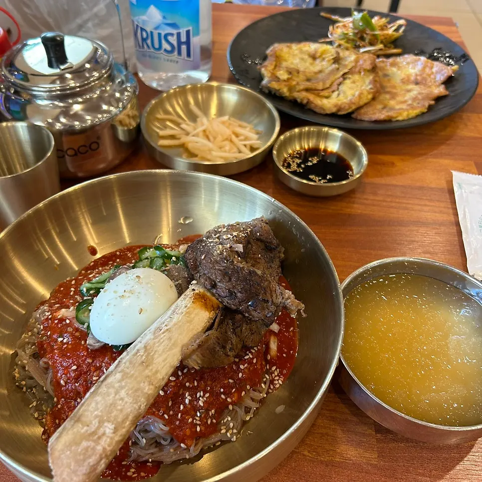 반찬을 가져다 먹을 수 있는 셀프바