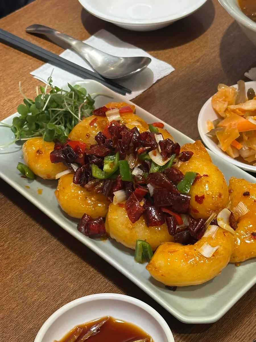 Cheonghwaweon's handmade dim sum and Chinese dishes