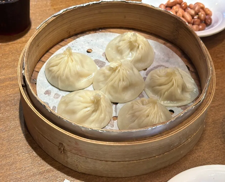 Beef knife-cut noodles with beef shank