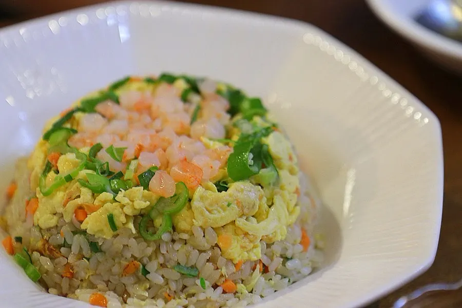 Light and fluffy shrimp fried rice