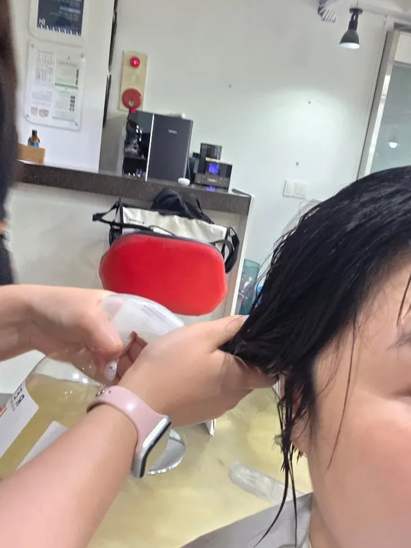 클리닉 마무리 모발 정돈