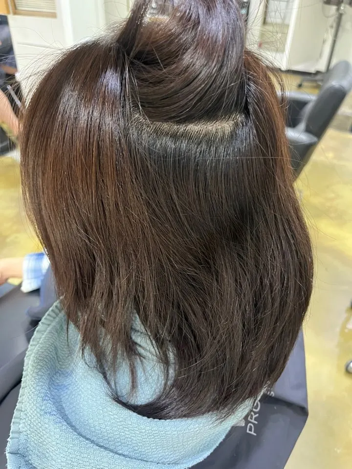 Checking hair condition and existing color