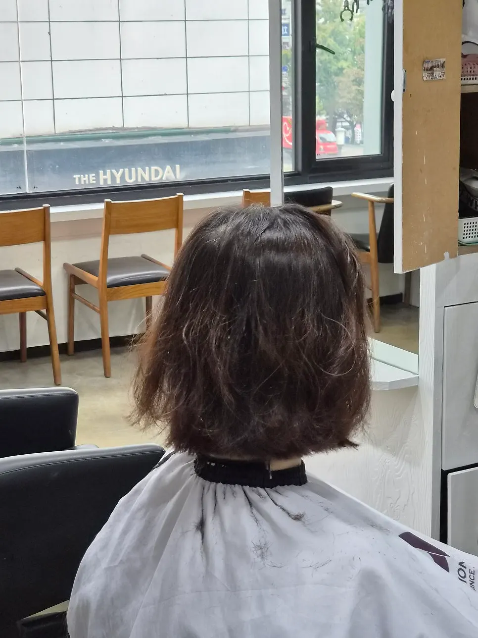 Cutting treatment in progress at Demon Hair Sinchon Branch