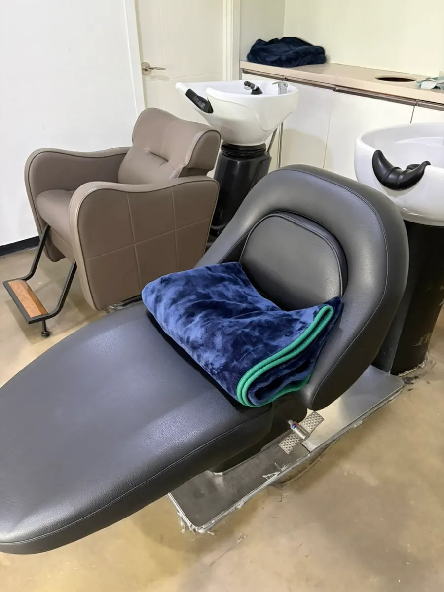 Consultation area at the Sinchon hair salon