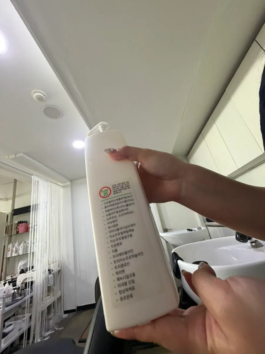Applying the One-Kill Botox Shampoo