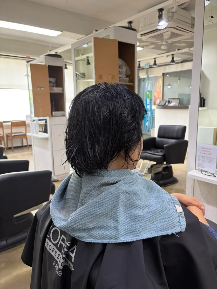 Clinic treatment in progress at the Sinchon salon