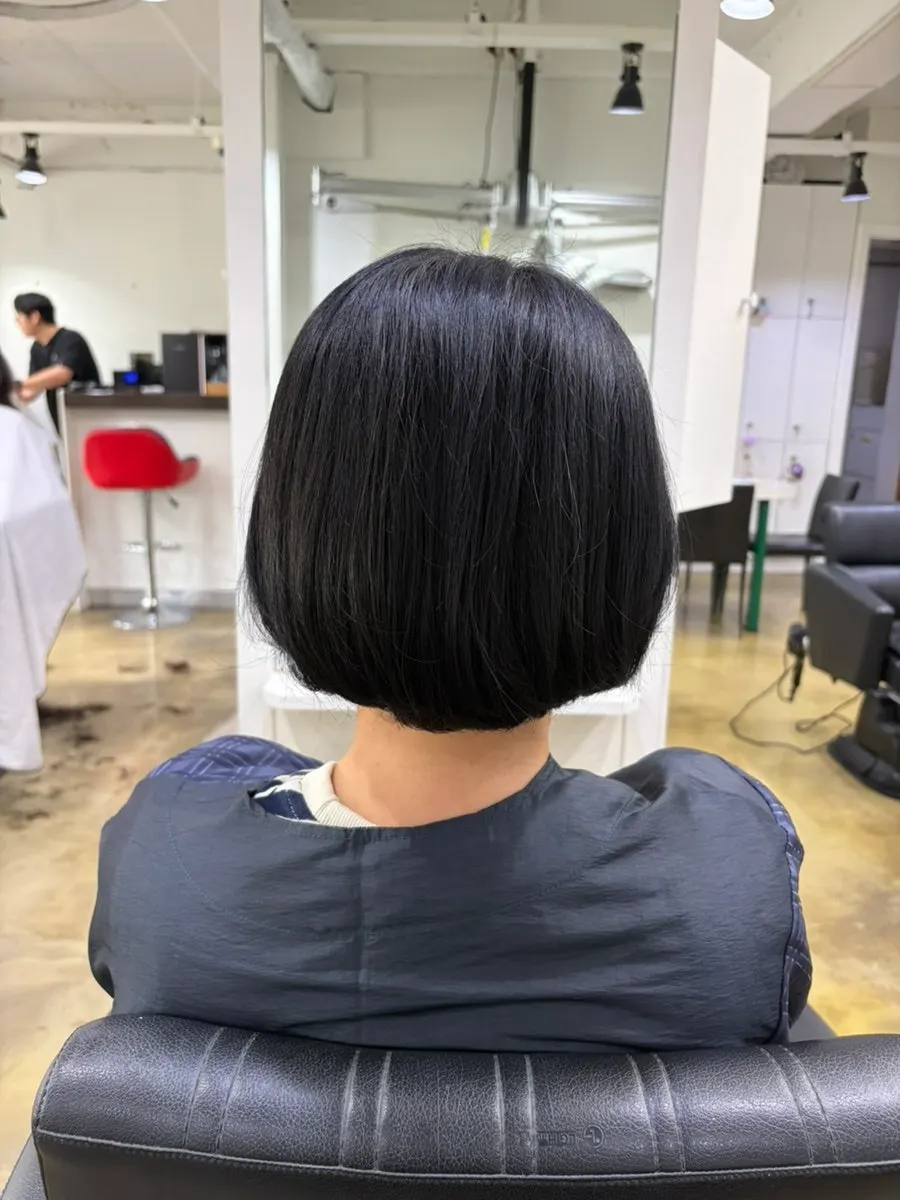 Glossy hair after the recovery clinic
