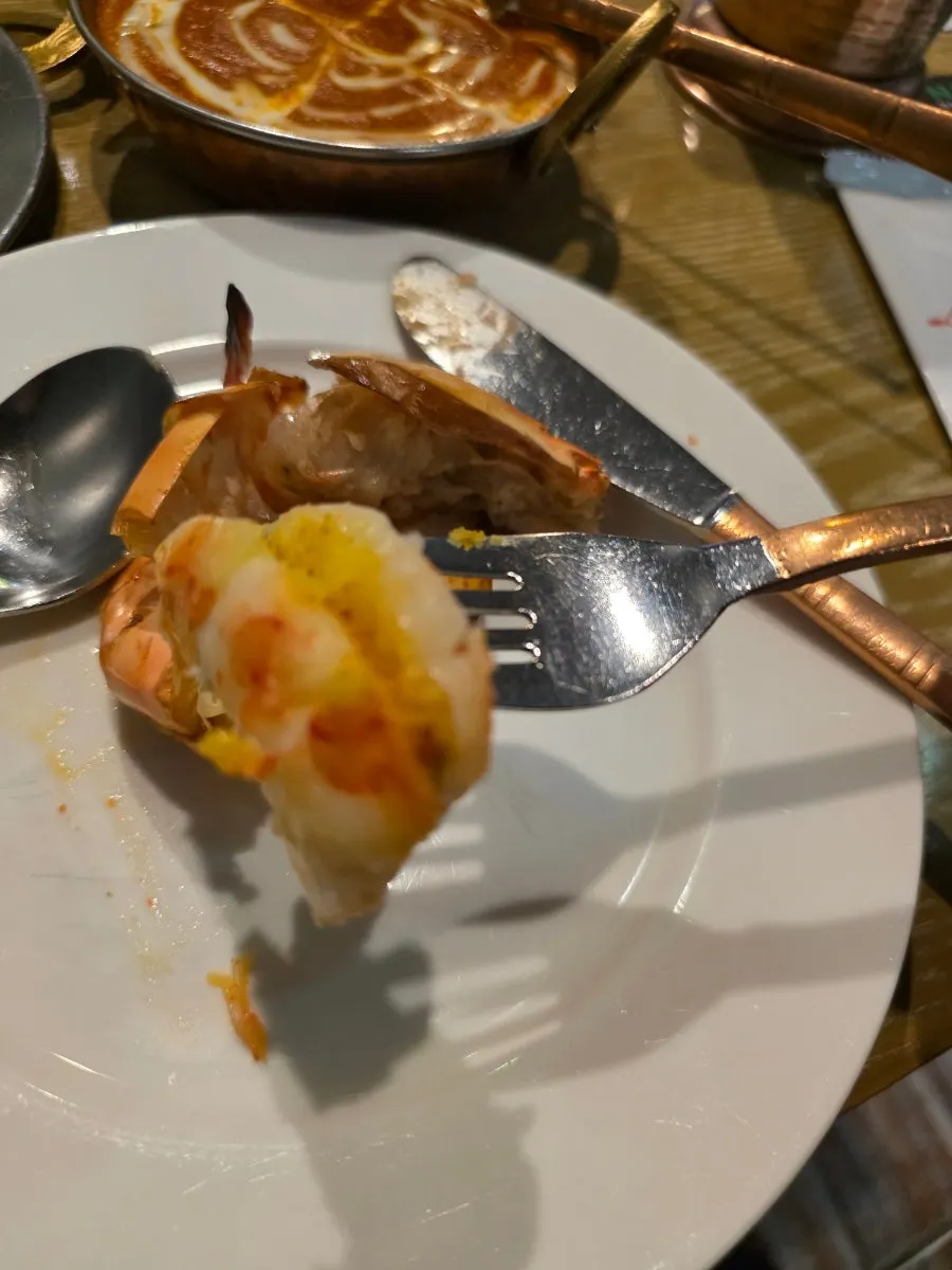 커다란 왕새우 탄두리 요리 클로즈업