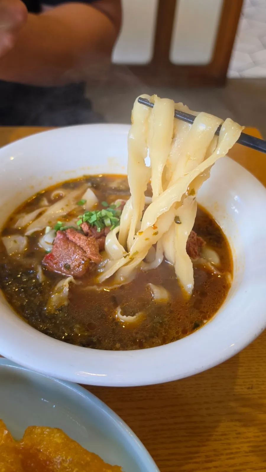 Knife-cut noodles aged for one day