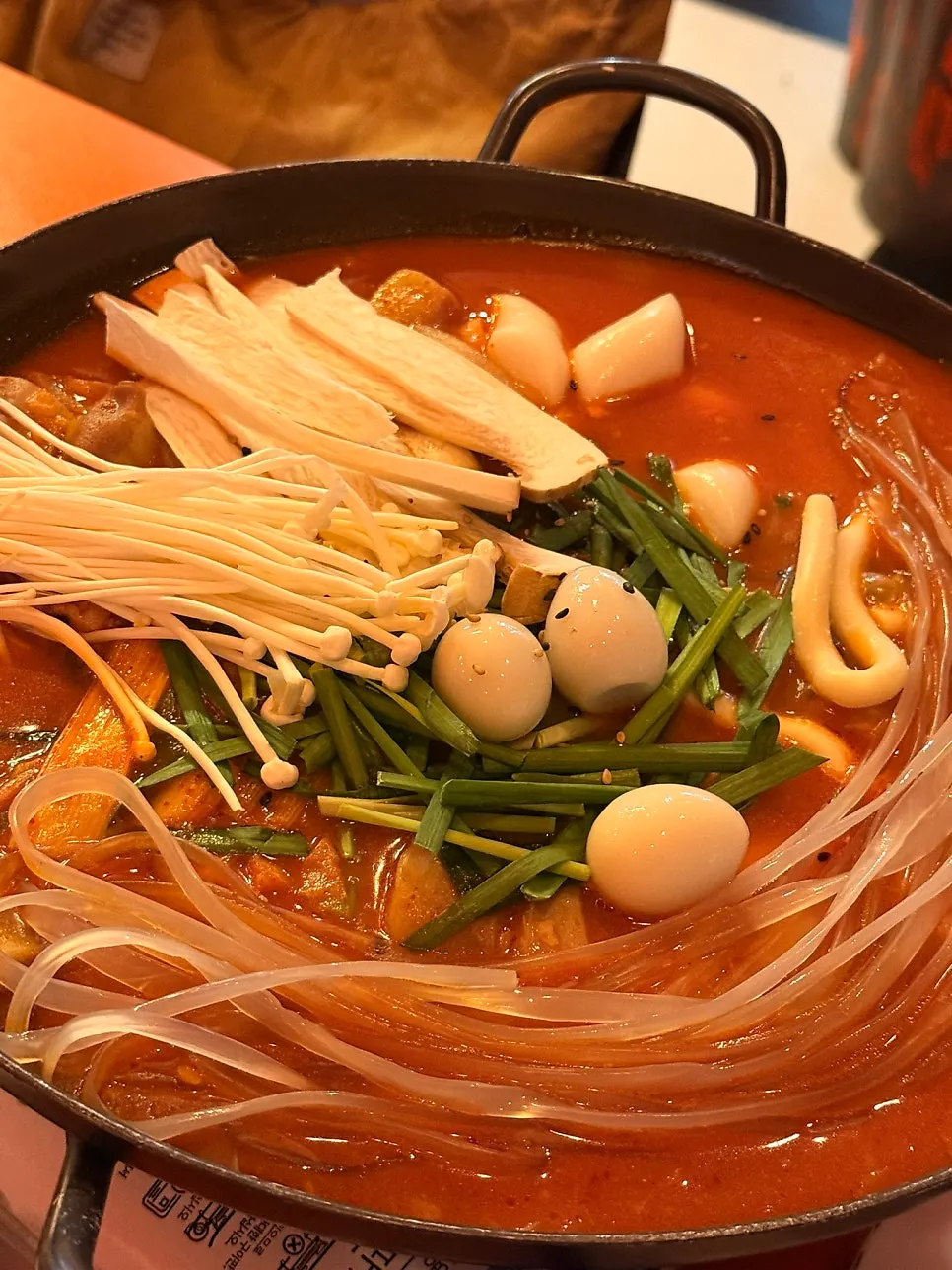 한가득 담겨 나온 한우 곱도리탕 소자
