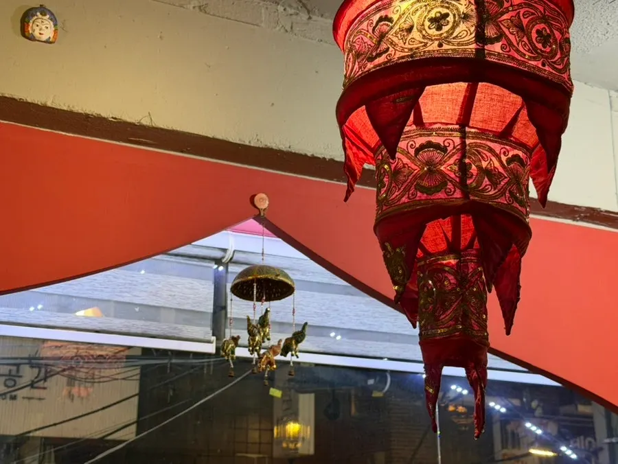 Indian and Nepali food at Meno Kamena Sinchon Branch