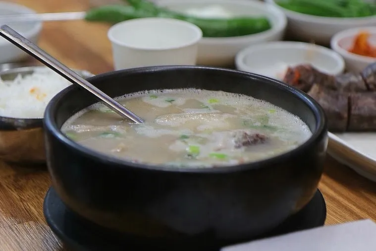 Sundae-guk with sundae and head meat