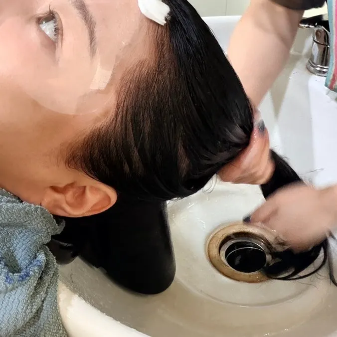 멘솔 성분 샴푸로 두피를 자극하는 케어