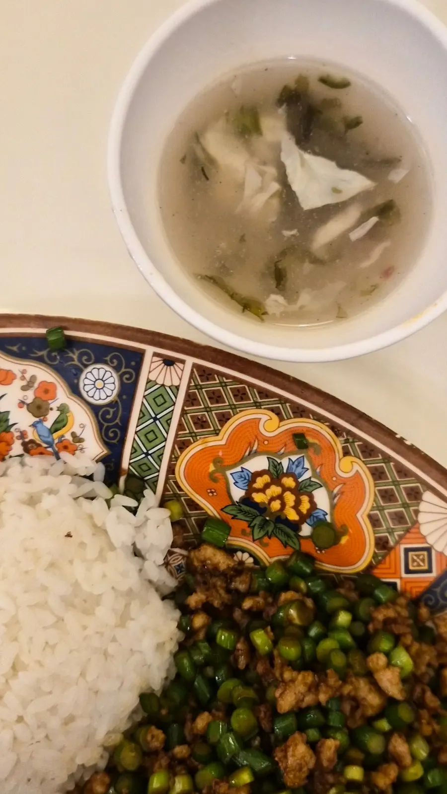 The basic broth served alongside the rice bowl