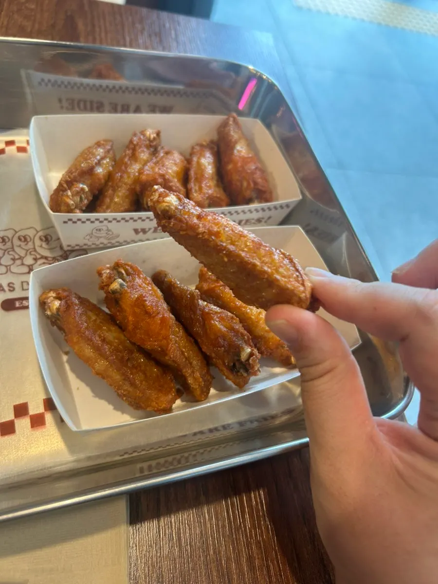 Potato chips dipped in mayonnaise