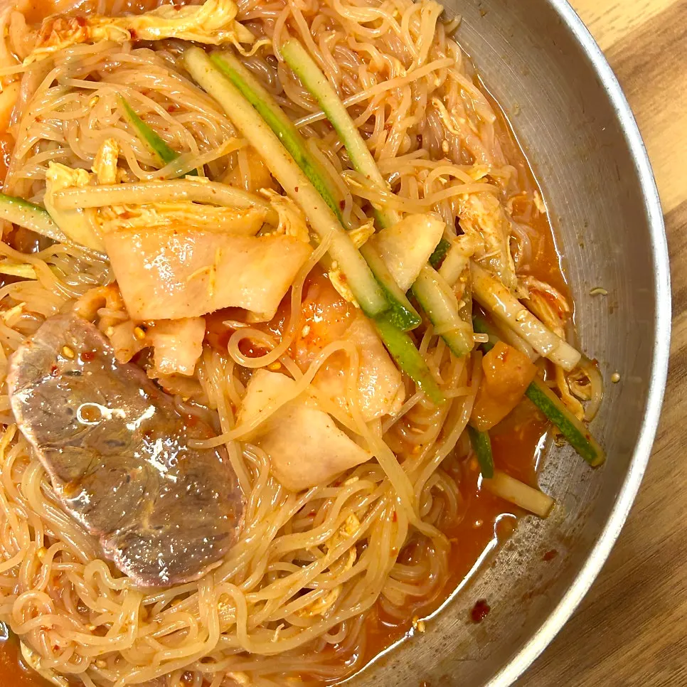 Mixed noodles of chogye bibim naengmyeon