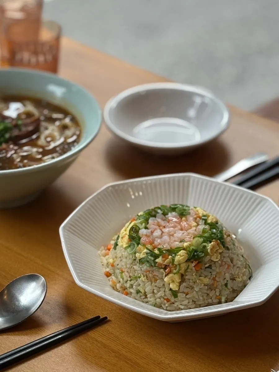 Cheonghwaweon's light, clean shrimp fried rice