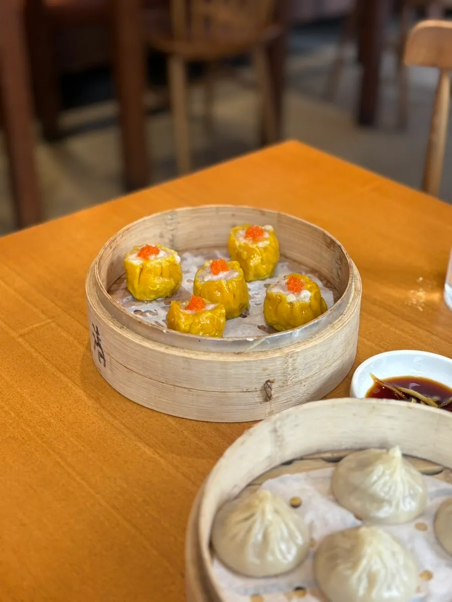 Cheonghwaweon's shumai with a thin wrapper
