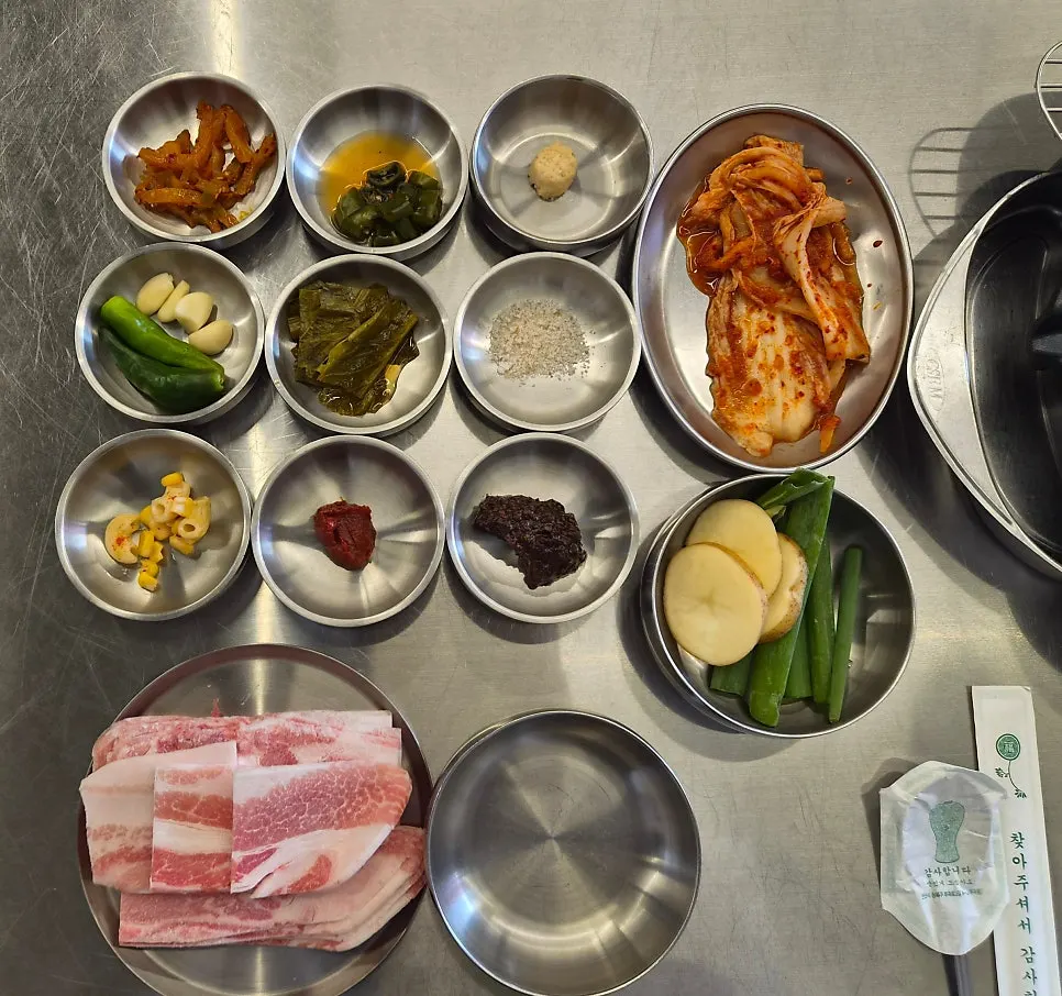 A table set with Beefjeong's popular menu items