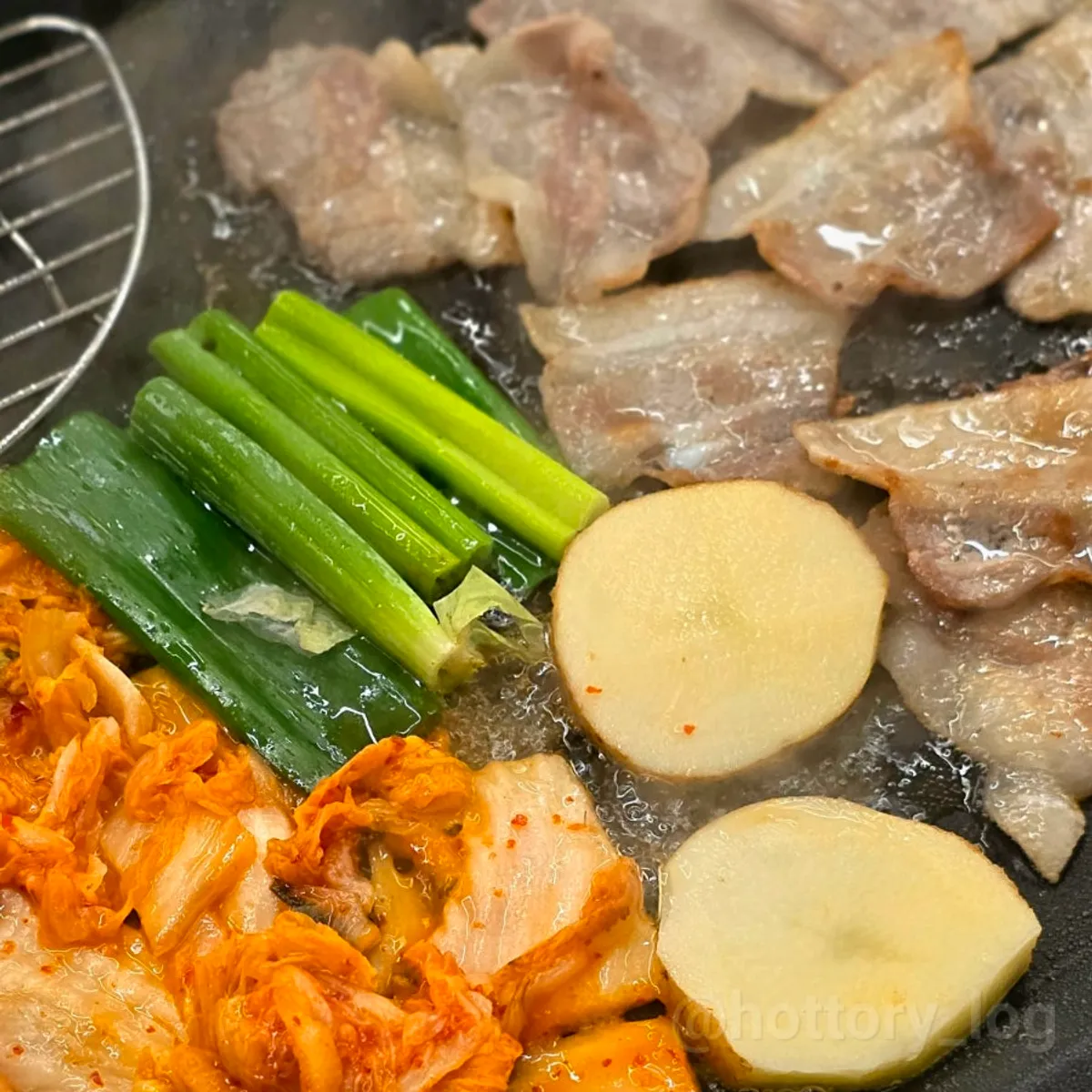Beefjeong Gogi Jip Korean BBQ restaurant near Sindang Station, main photo