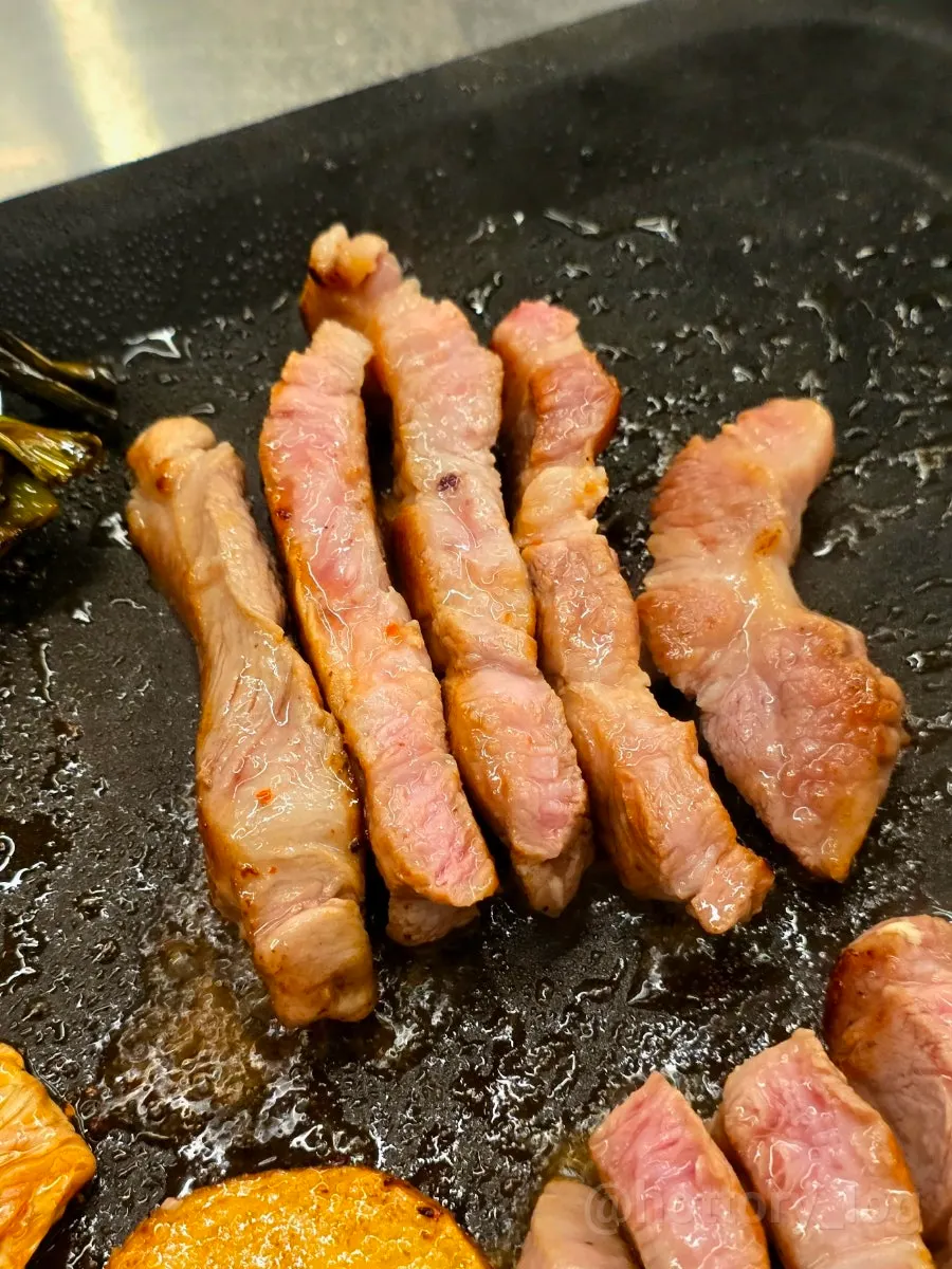 Beefjeong pork neck on the grill