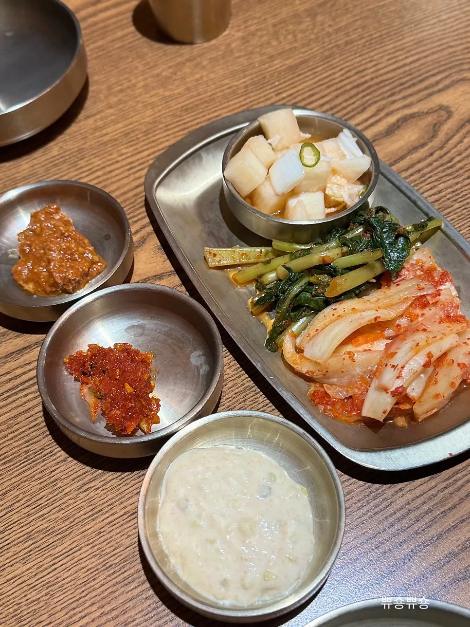 계류관 기본 찬 상차림