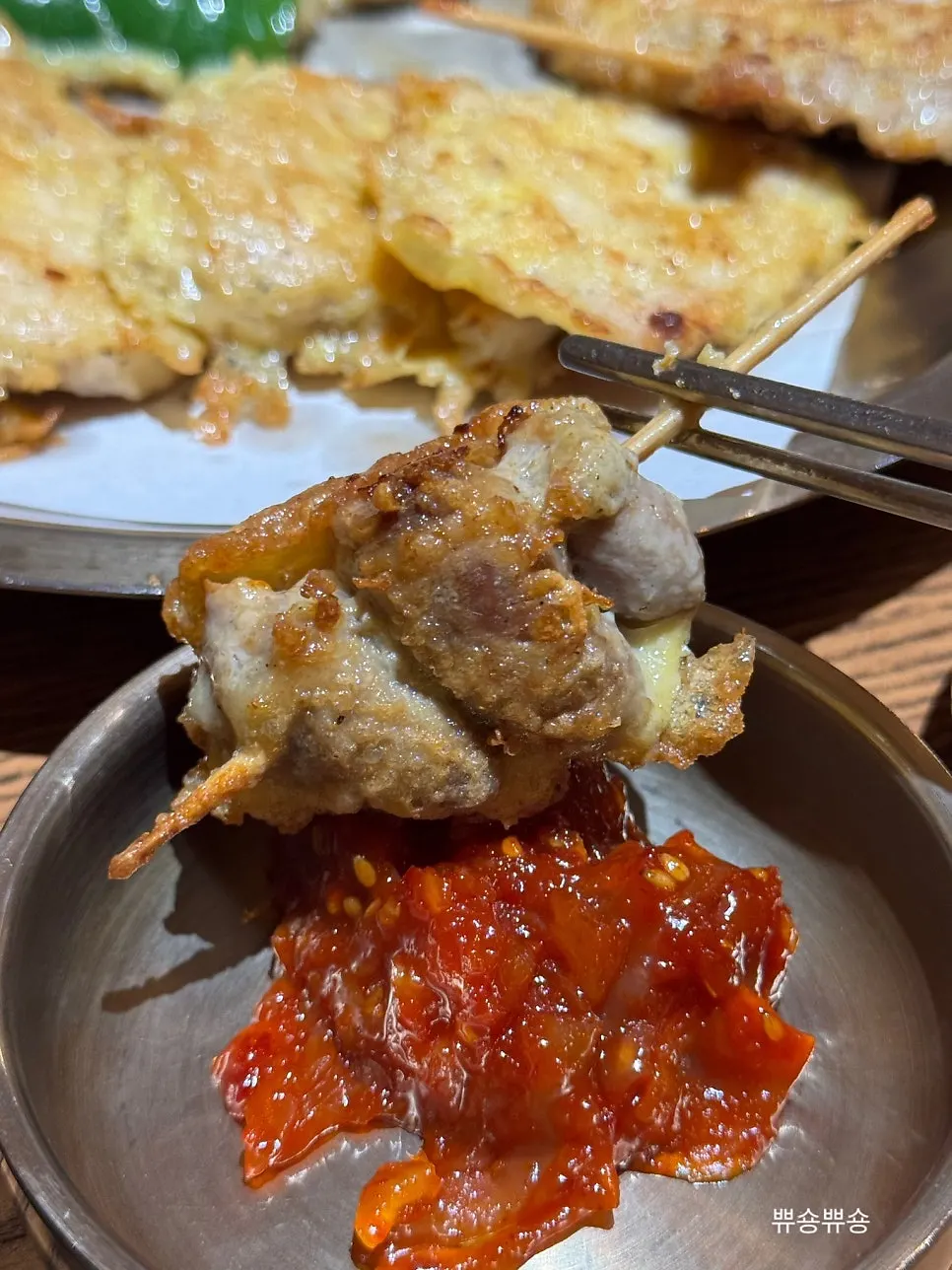 닭모둠전 한 접시