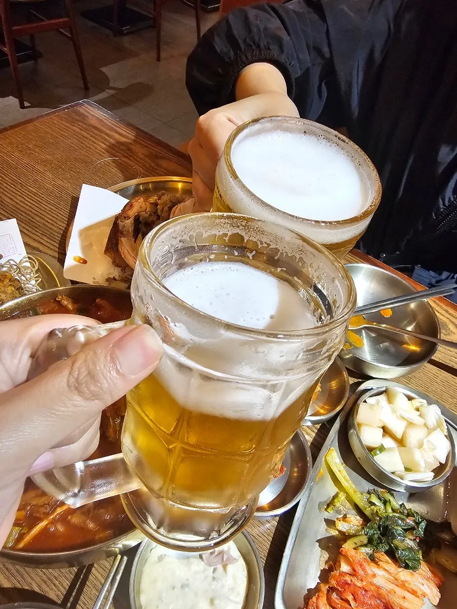 계류관 식사와 함께한 맥주