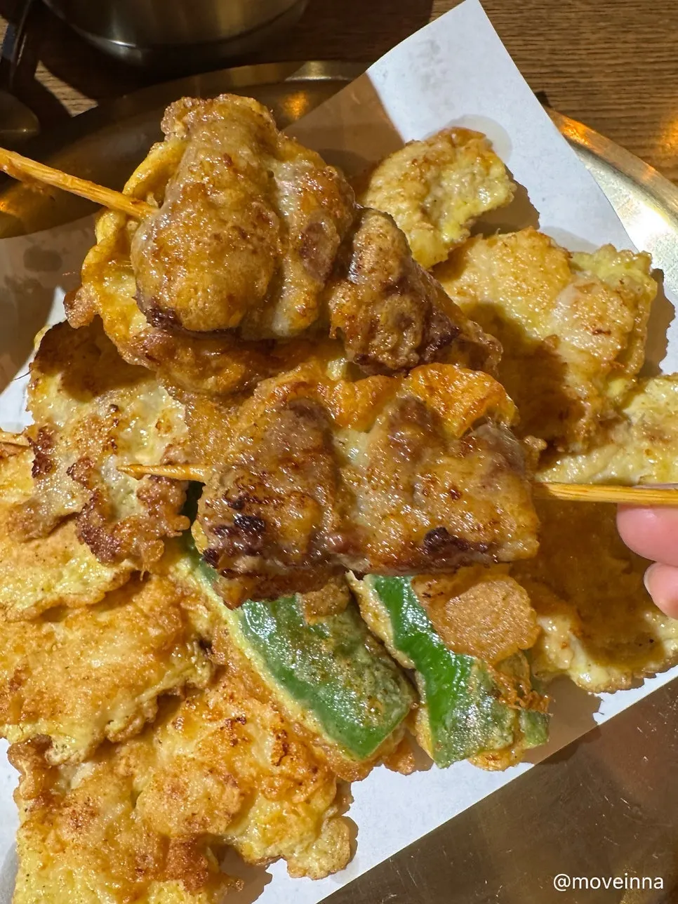 鶏の部位ごとに焼いた鶏モドゥムジョン