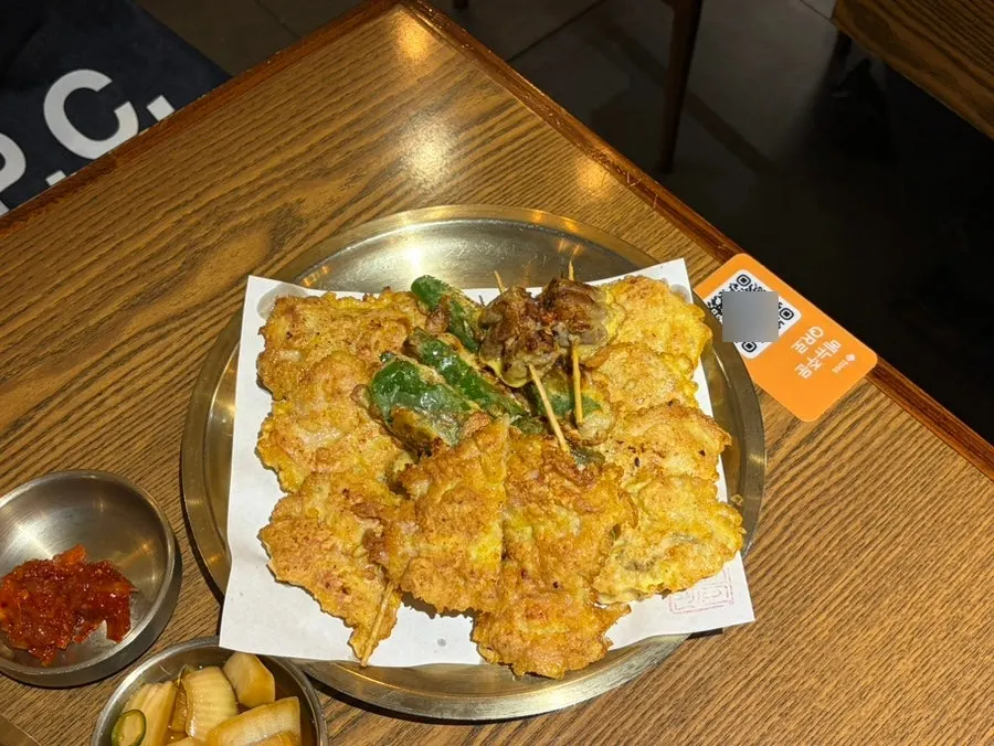 Assorted jeon made from thigh, neck meat, and heart