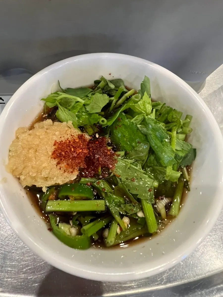 Special sauce with water parsley and garlic