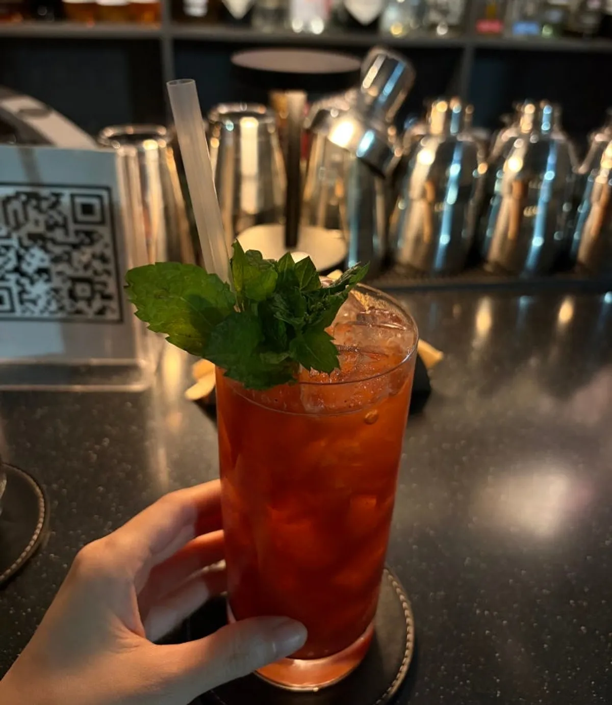 Plot cocktail dining bar in Sindang