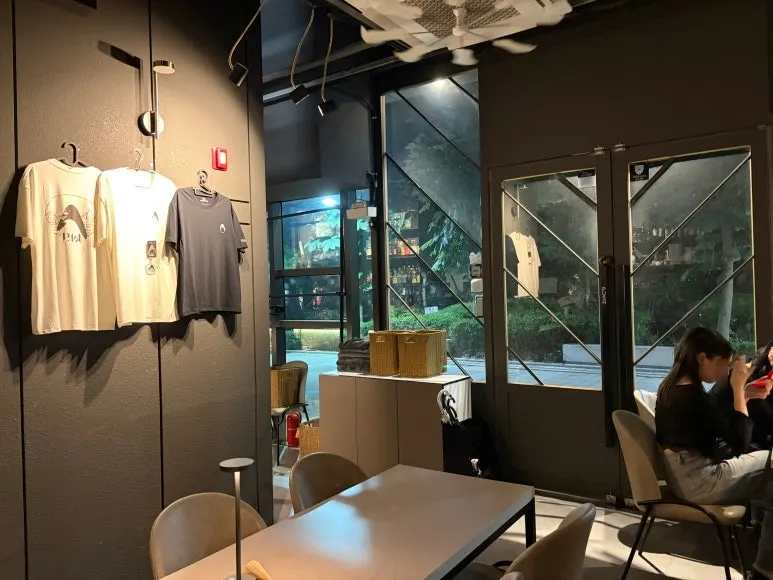 Plot, a Sindang date spot