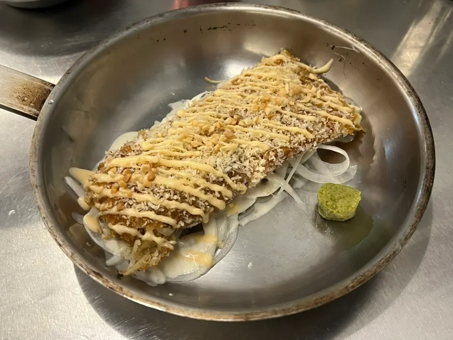 Jjeojeoseu's best-selling rolled cheese potato pancake