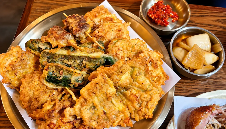 신당역 장작구이 주말 오픈런 하우스 막걸리 세 주전자, 계류관