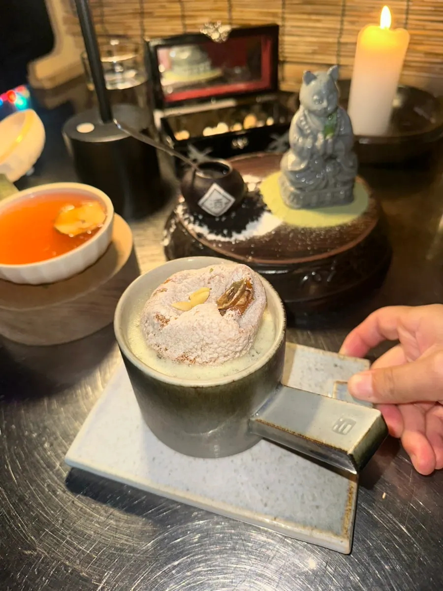 Dragon cocktail that can be made non-alcoholic