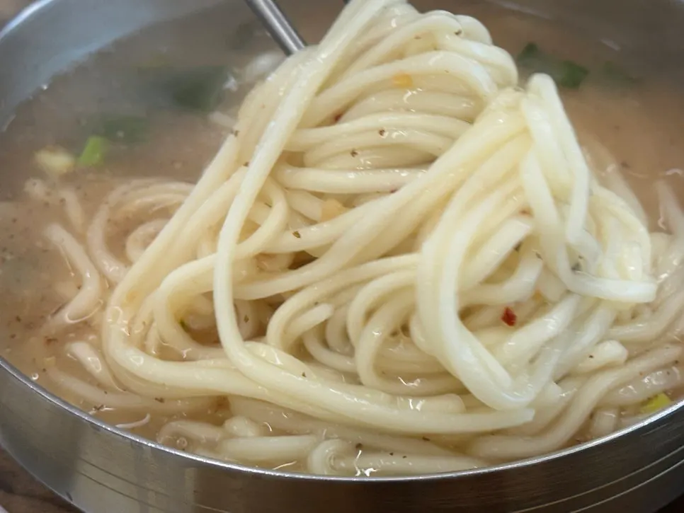 A bowl of kalguksu at Sindo Kalguksu Jungchon branch