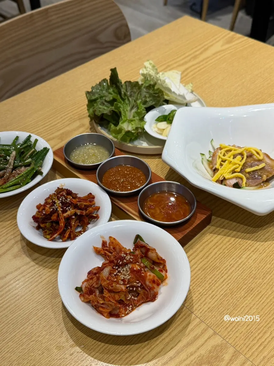 Lunch dining event information