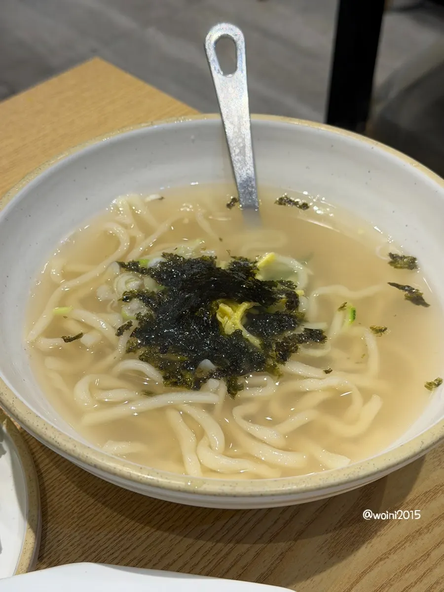 Bossam with garlic sauce