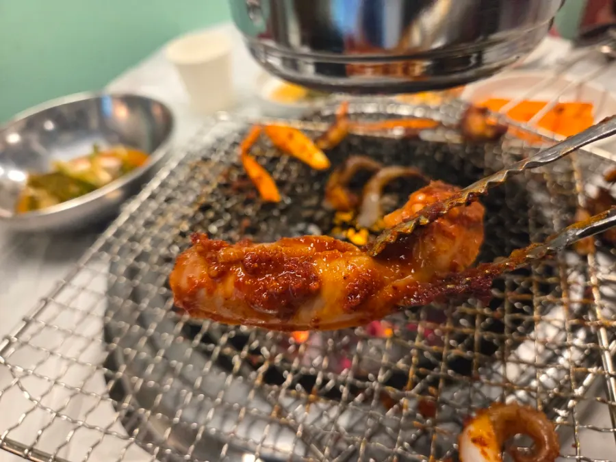 Sweet-spicy seasoned hagfish
